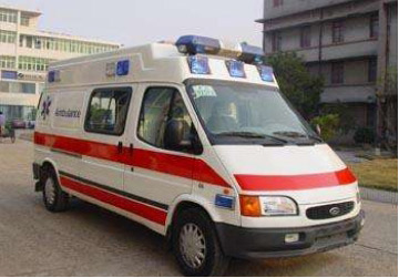 竹山县救护车租赁